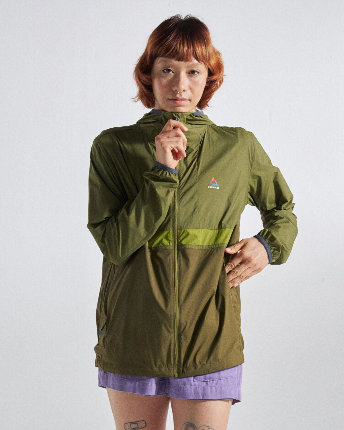 Viento Windshell Jacket - Dark Olive/Clover - Studio Model