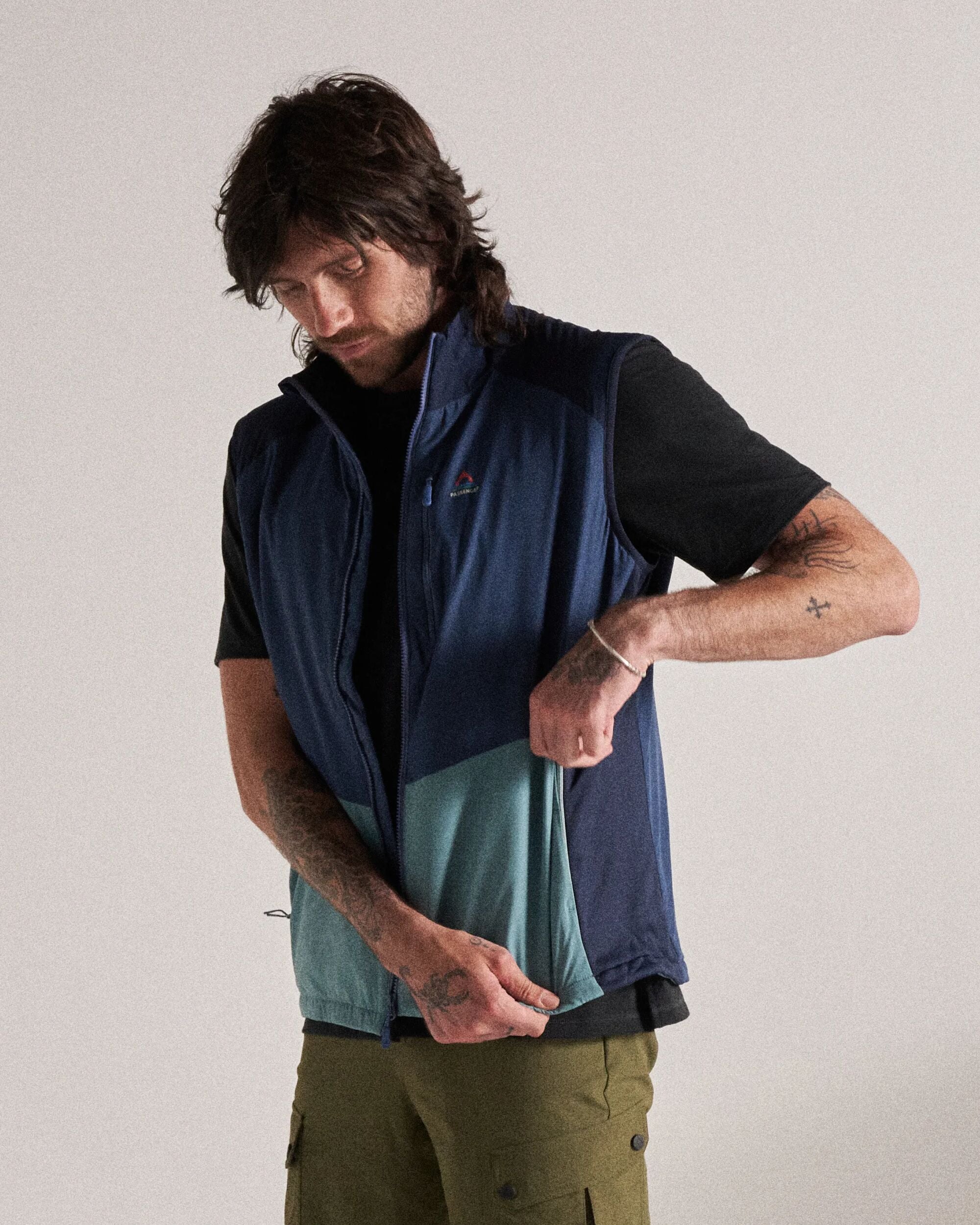 Daybreak Lightweight Recycled Thermore® Insulated Gilet - Rich Navy/Dark Denim/Arctic - Studio Model