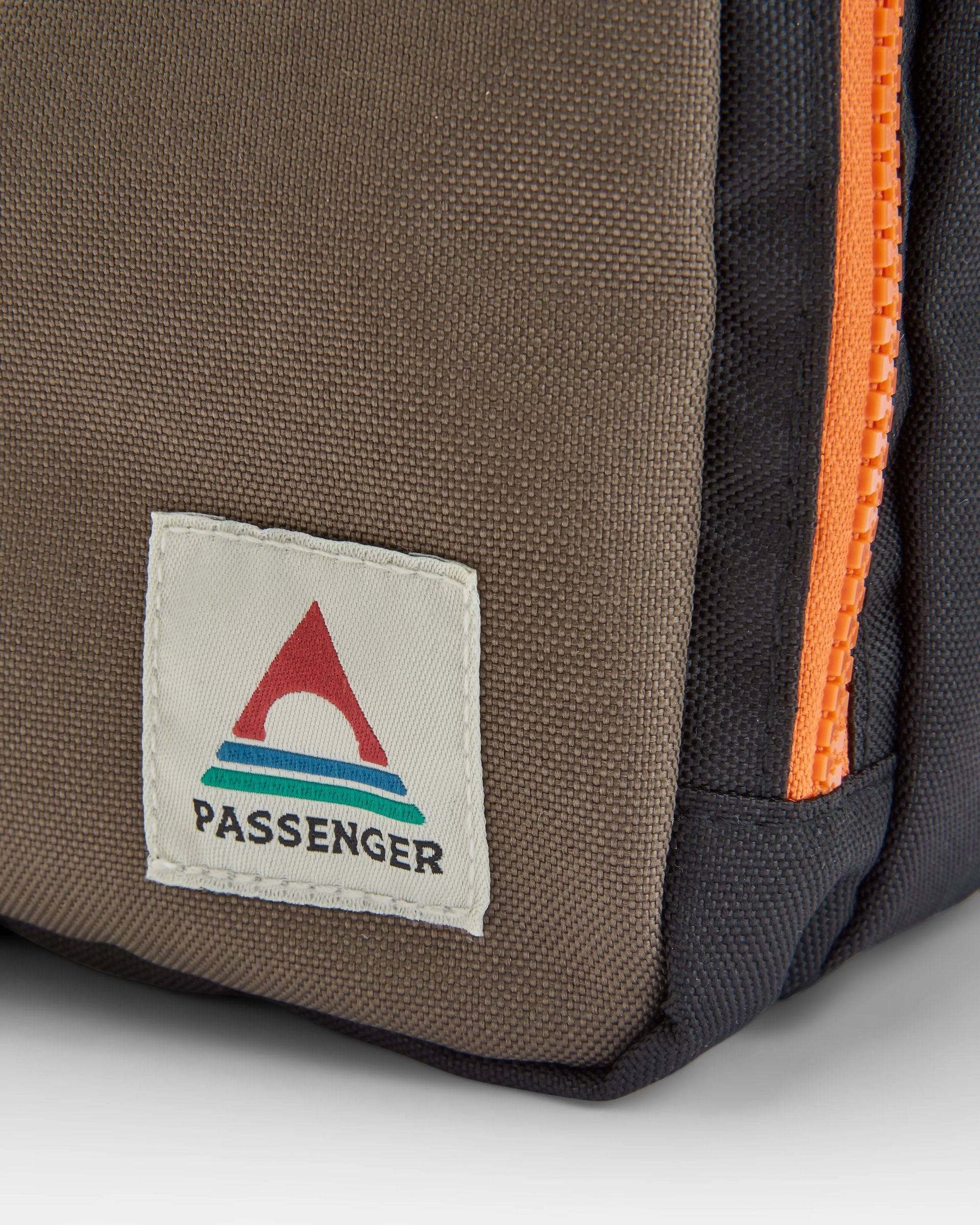 Travel Recycled Wash Kit - True Black/ Khaki - Flatlay