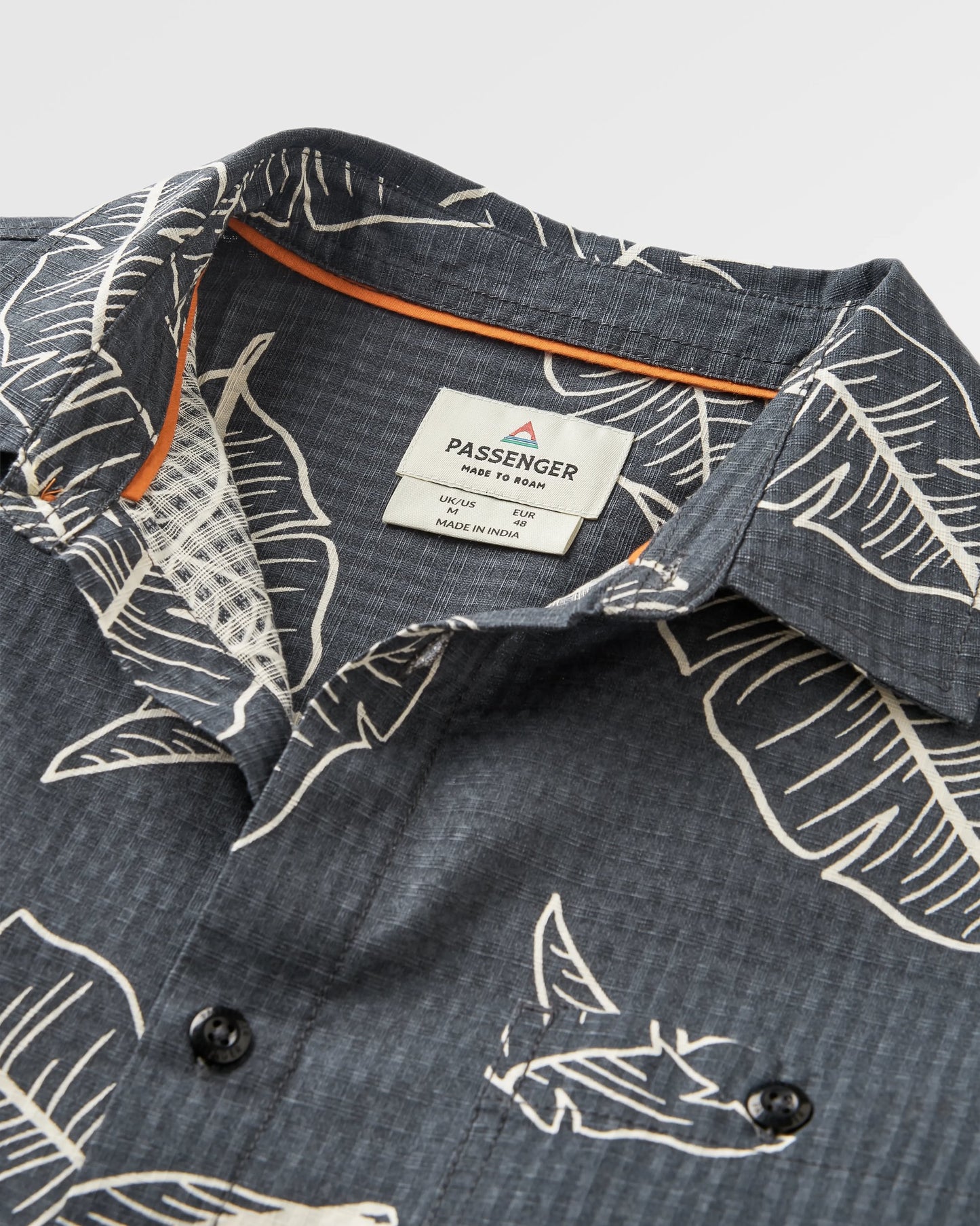 Chill Textured Organic Cotton Short Sleeve Shirt - Palm Faded Black - Flatlay