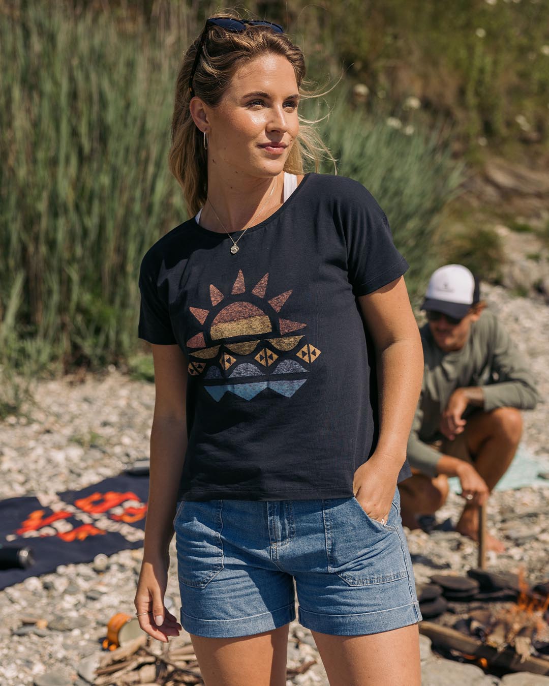 Sunray T-Shirt - Black - Lifestyle