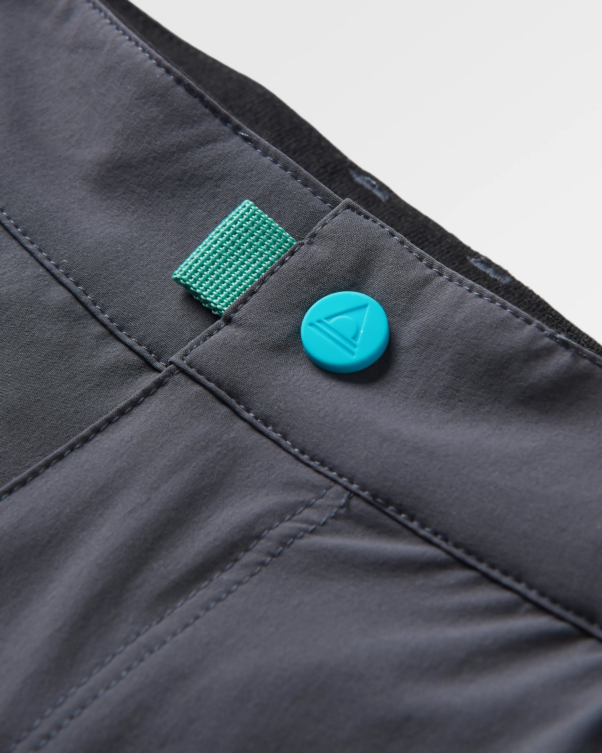 365 Trail Short - Charcoal - Flatlay