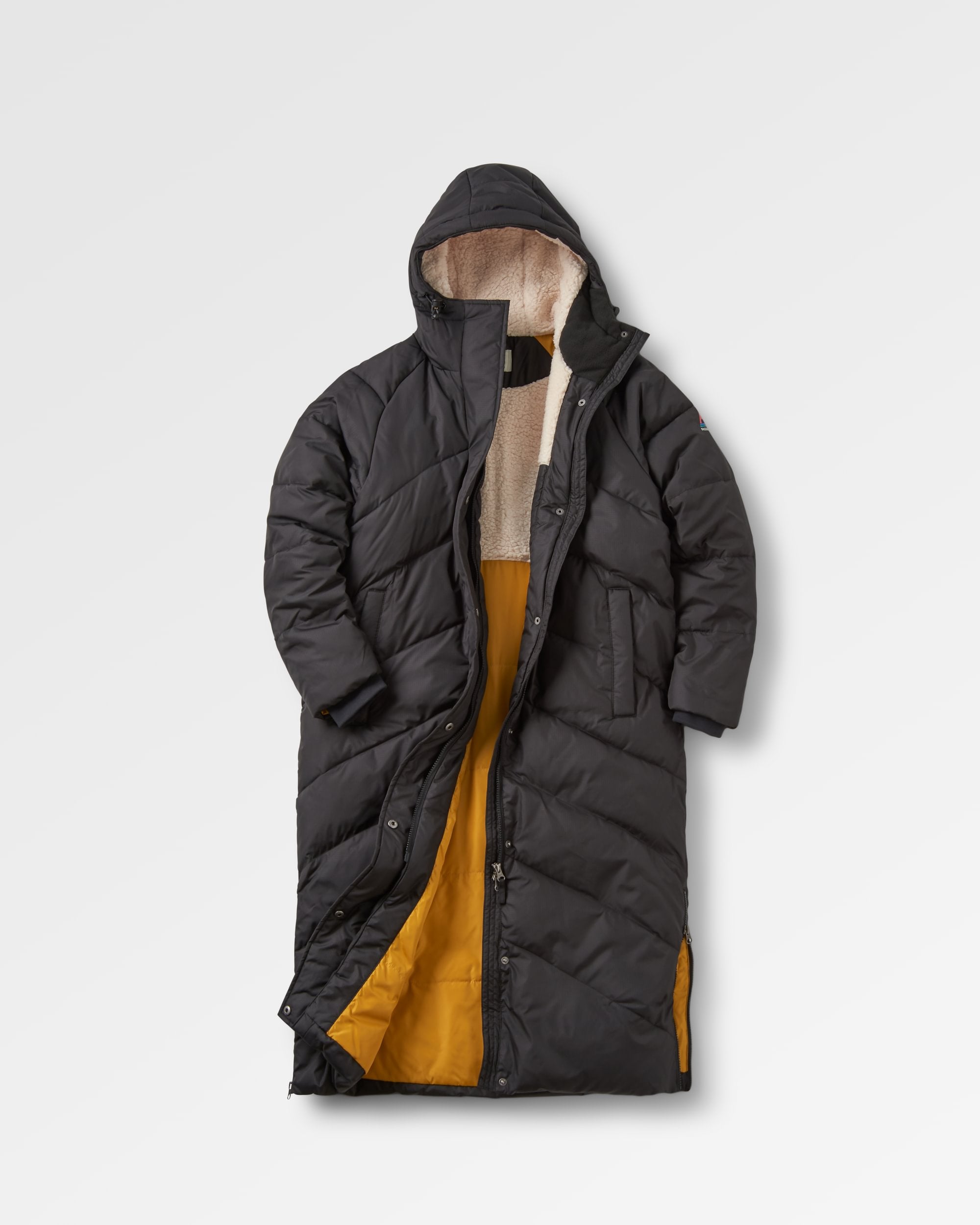 Tasman Recycled Long Insulated Jacket - Black - Flatlay