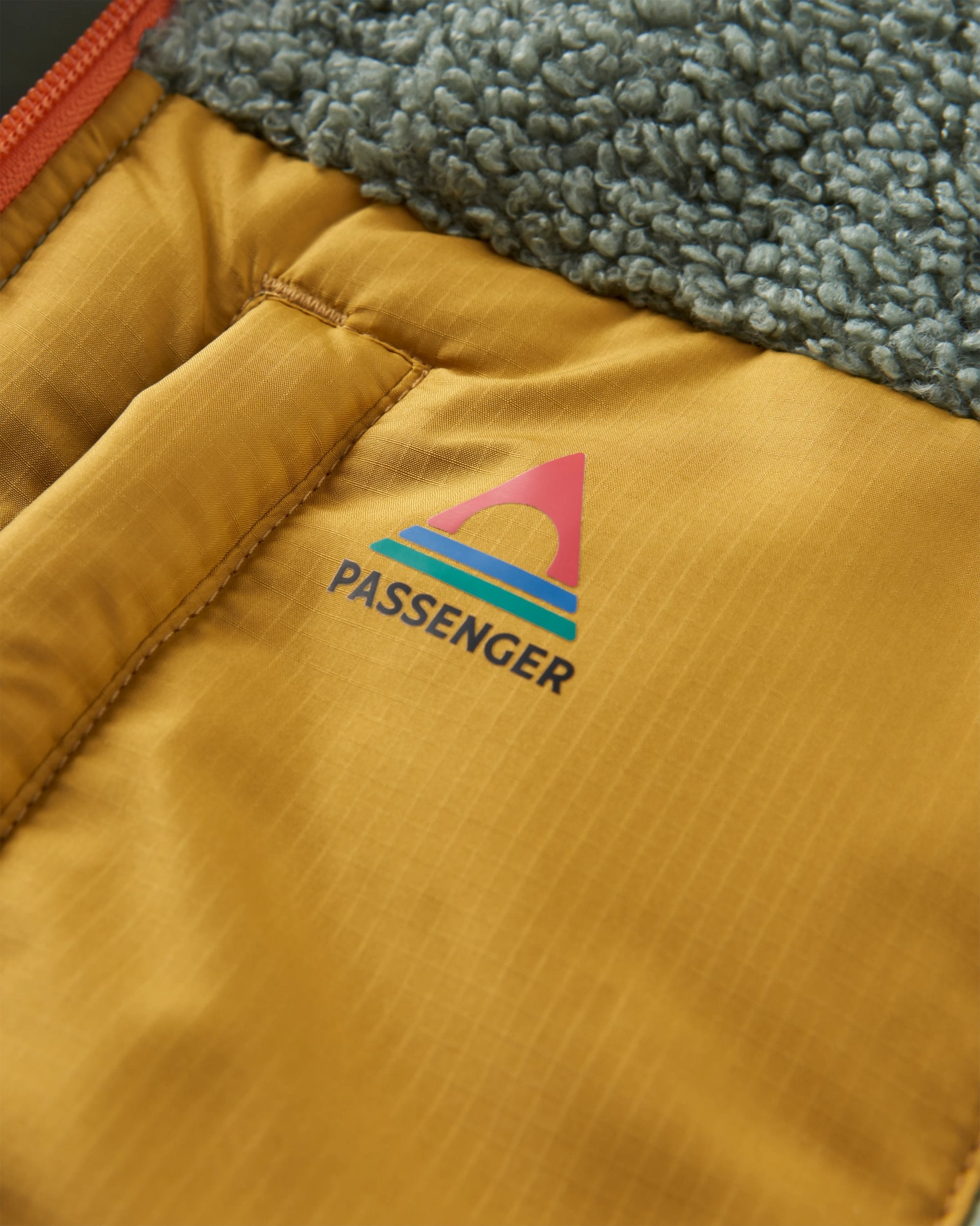 Inspire Insulated Gilet - Pistachio - Flatlay