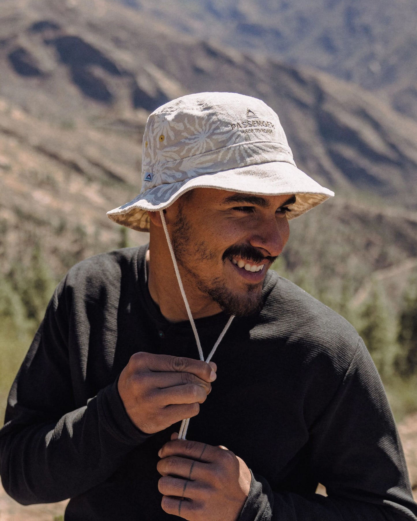 Male_Seaweed Organic Cotton Bucket Hat - Golden Spice/ Seaweed Pebble Grey