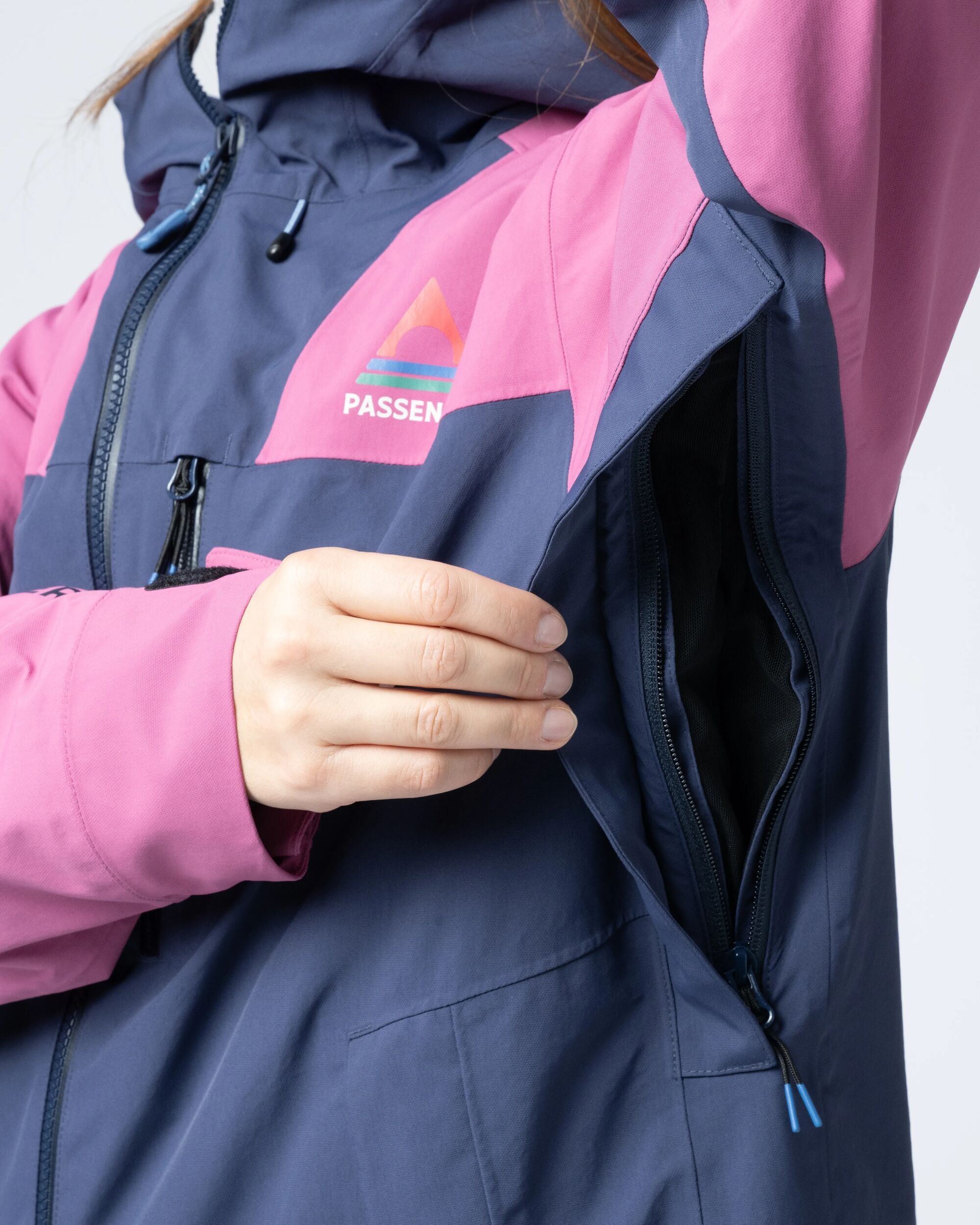 Snowscape Women's Recycled Jacket - Rich Navy - Flatlay