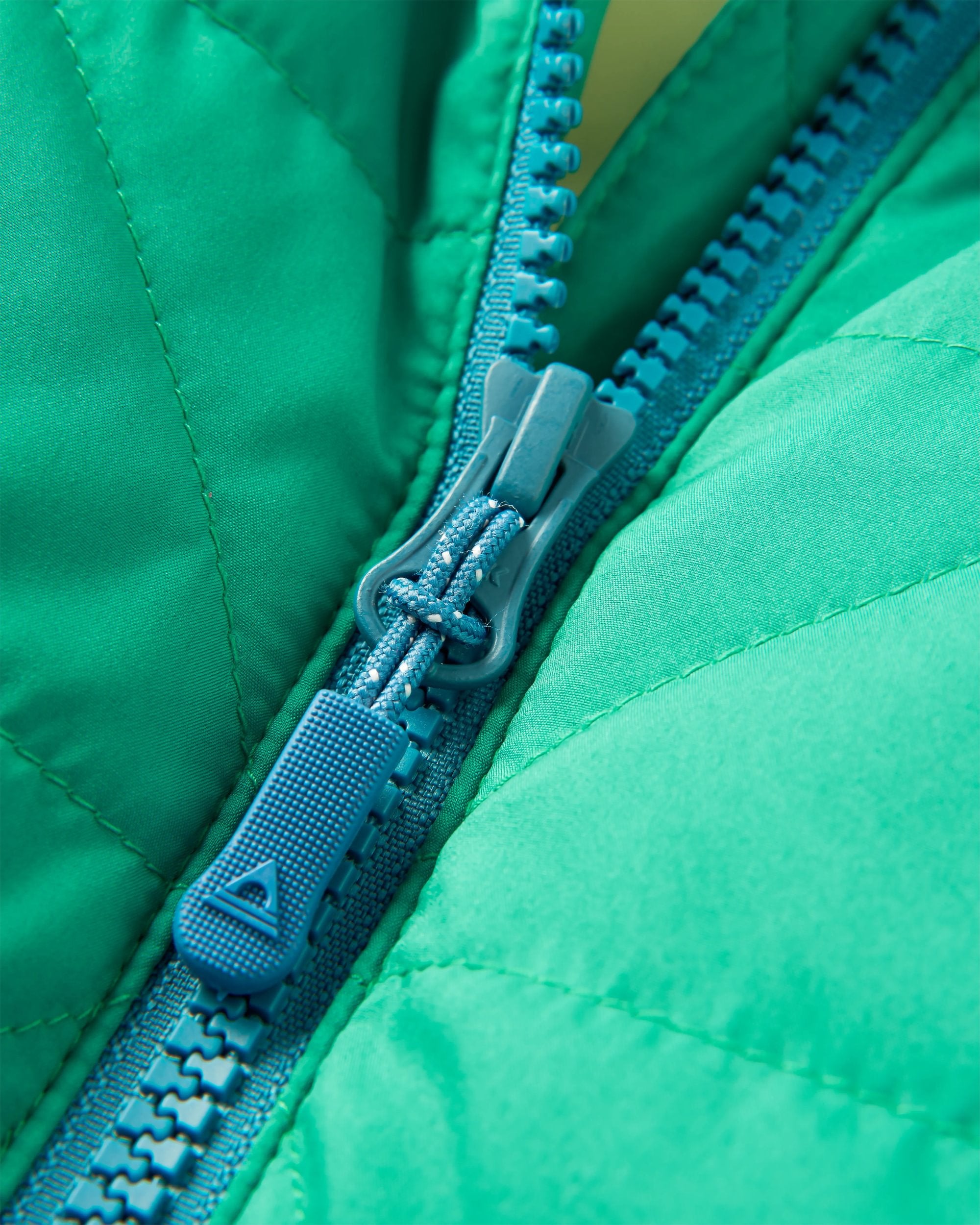 Singletrack Recycled Thermore® Insulated Jacket - Greenlake - Flatlay