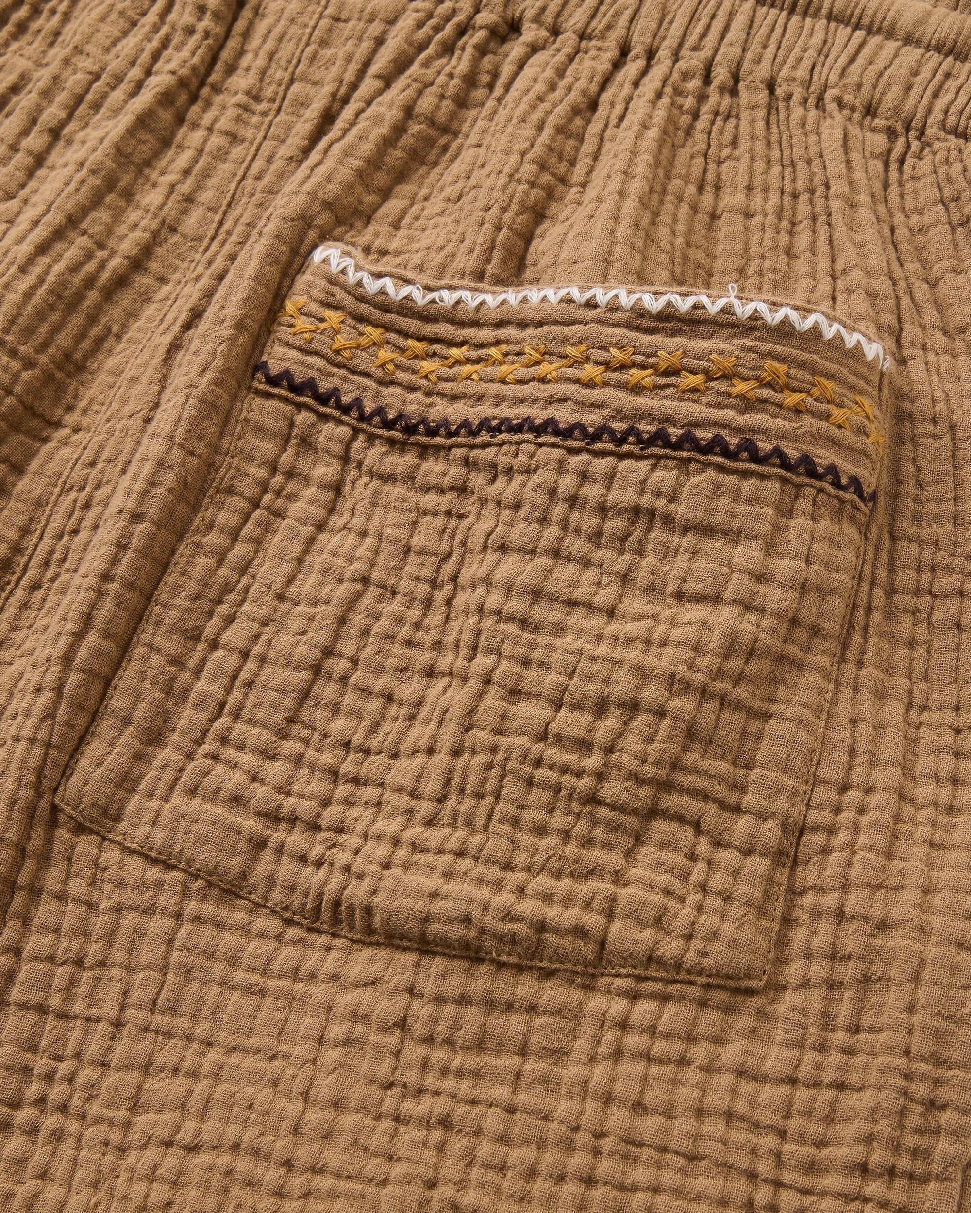 Waveney Short - Caramel Brown - Flatlay