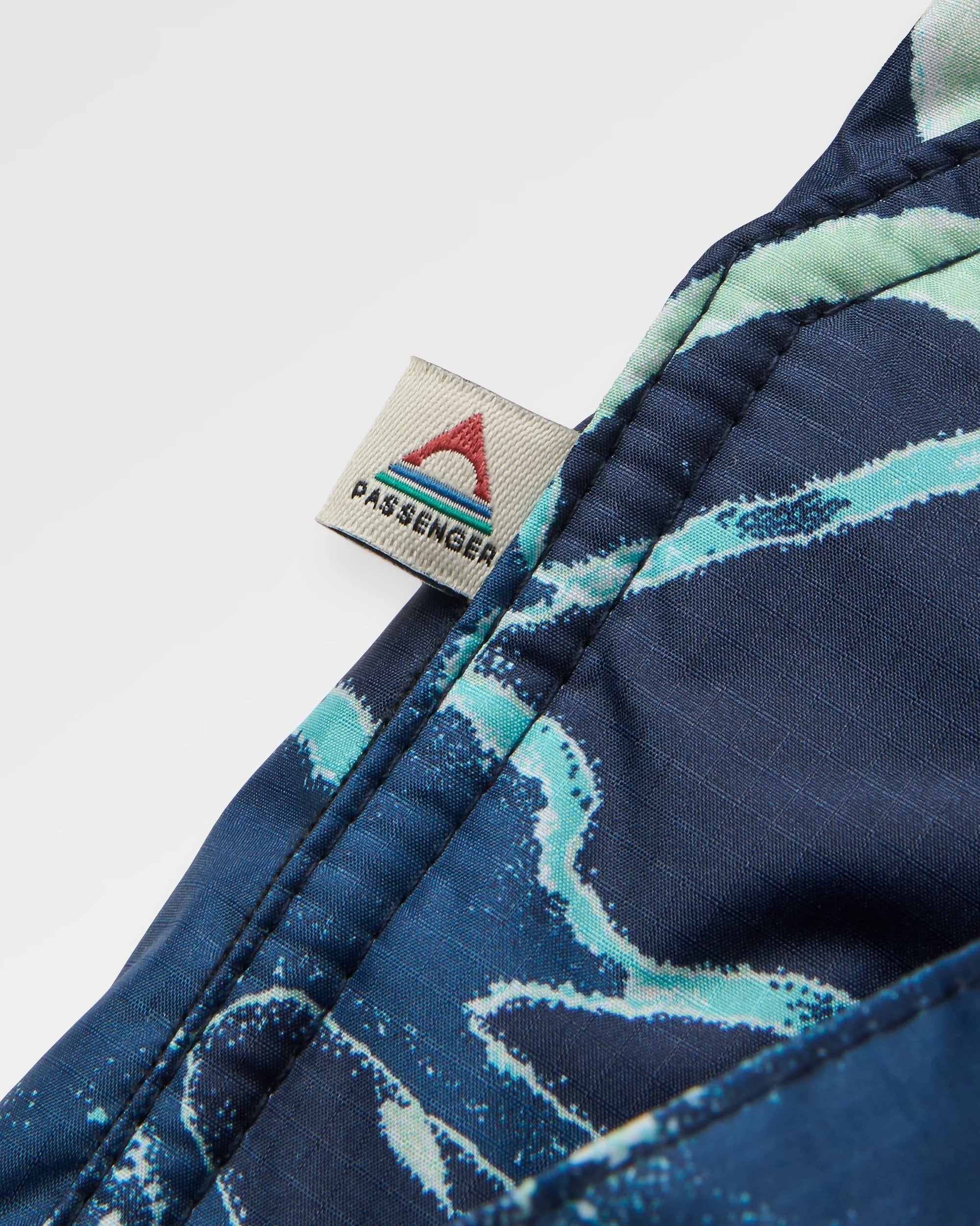 Waves Recycled Sherpa Lined Changing Robe - Frost Rich Navy - Flatlay