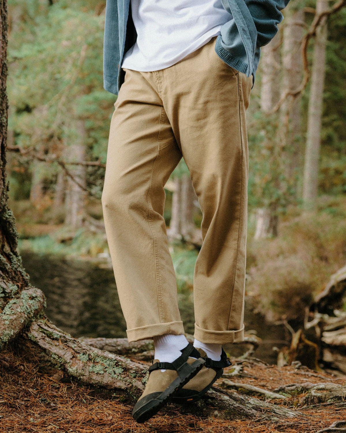 Adventurer Relaxed Fit Trouser - Sandstone - Lifestyle
