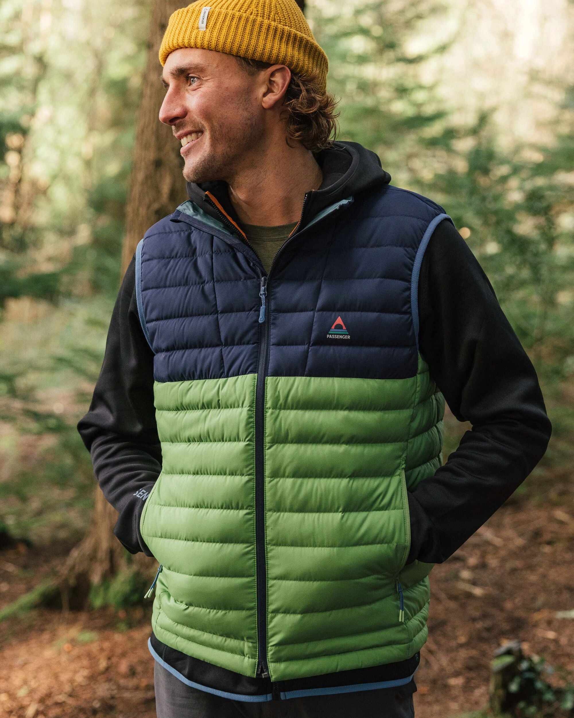 Ashland Down Recycled Gilet - Rich Navy/Pear Green - Lifestyle
