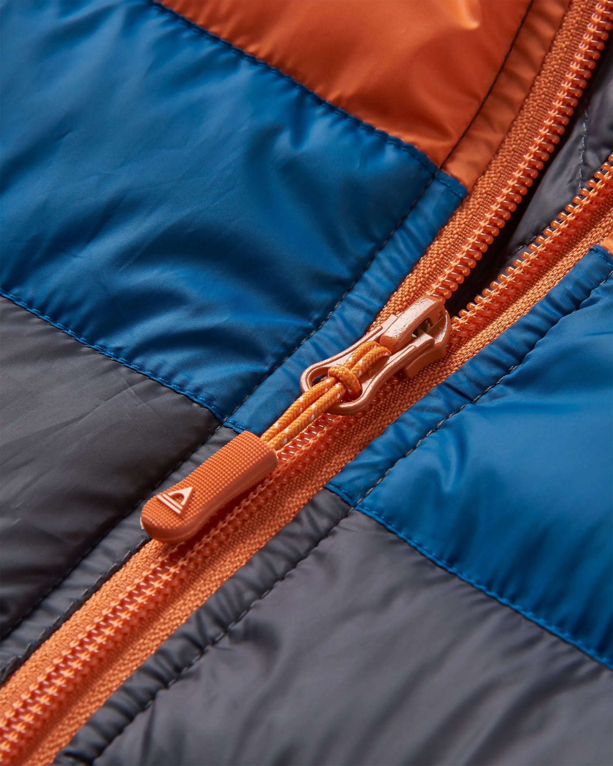 Pow 2.0 Insulated Jacket - Charcoal - Flatlay