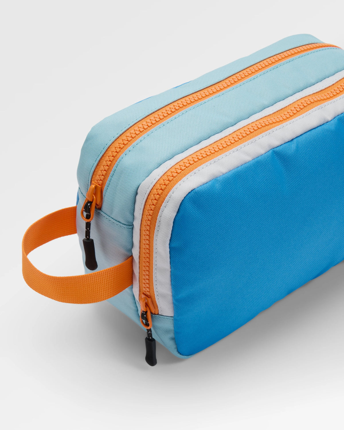 Travel Wash Kit - Retro Blue/ Marine Blue - Flatlay
