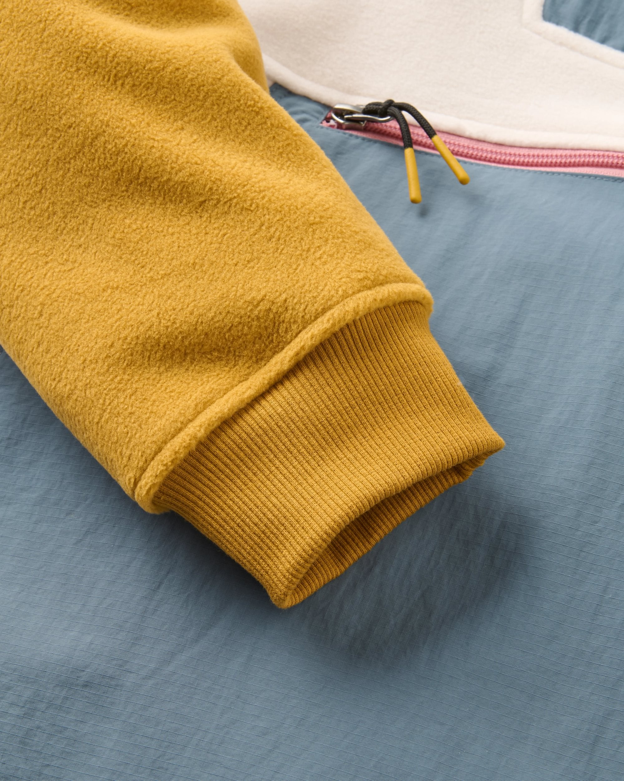 Alexander Hooded Polartec® Fleece
 - Stormy Blue/White Sand - Flatlay