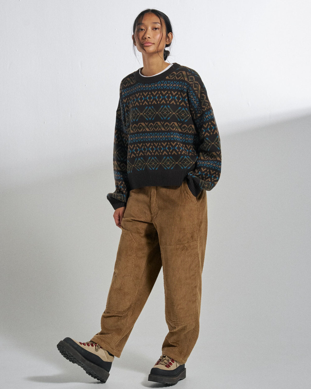 Moonbeam Relaxed Fit Knitted Jumper - Espresso - Studio Model