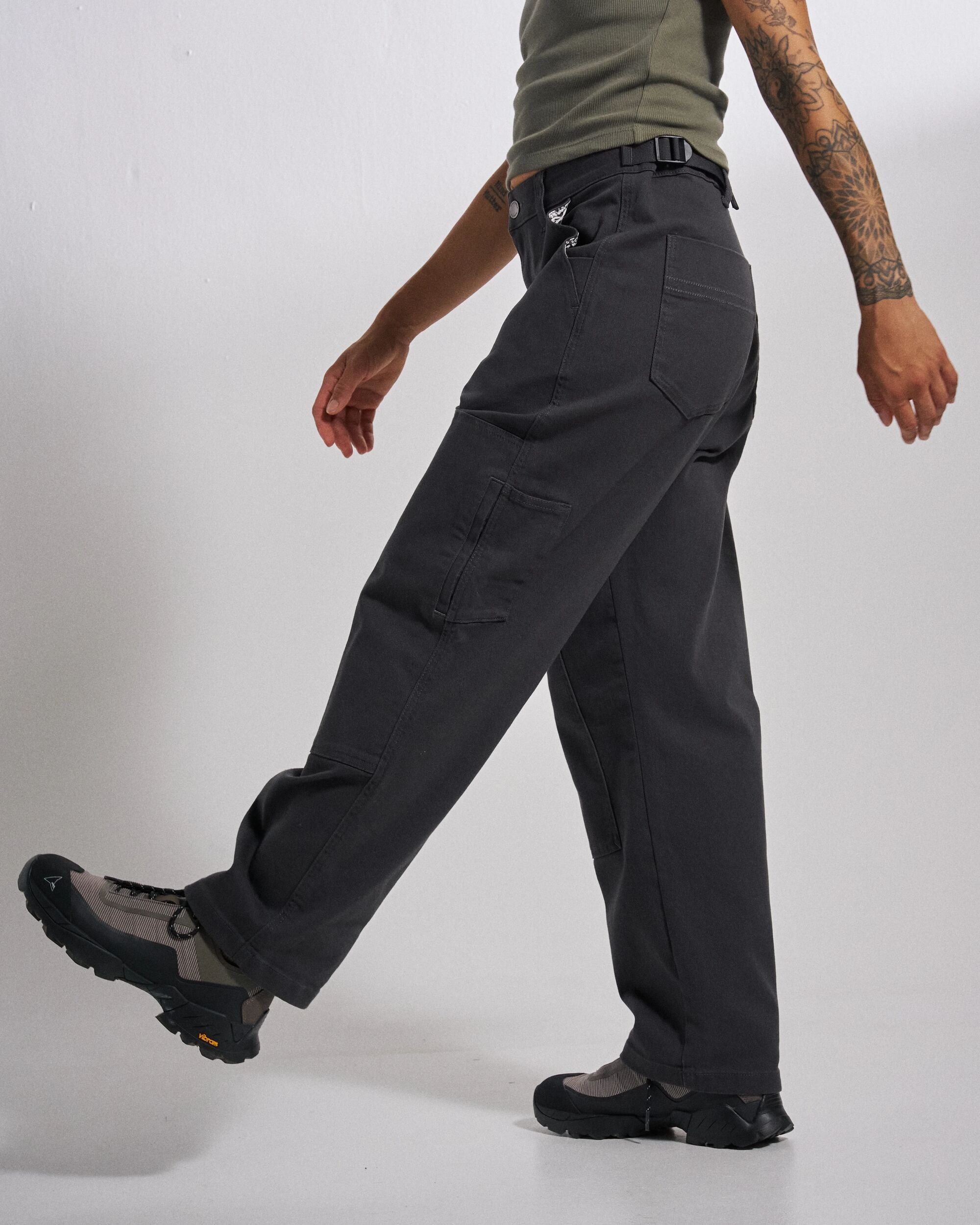 Fortuna Trouser - Faded Black - Studio Model