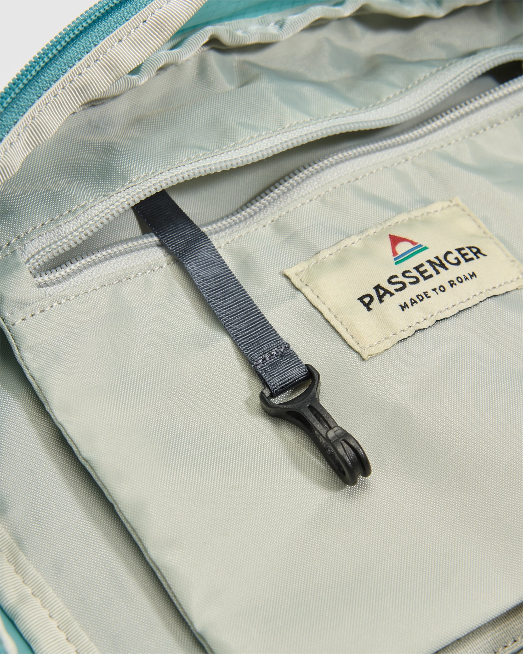 Trail Recycled 15L Hydration Pack - Arctic - Flatlay