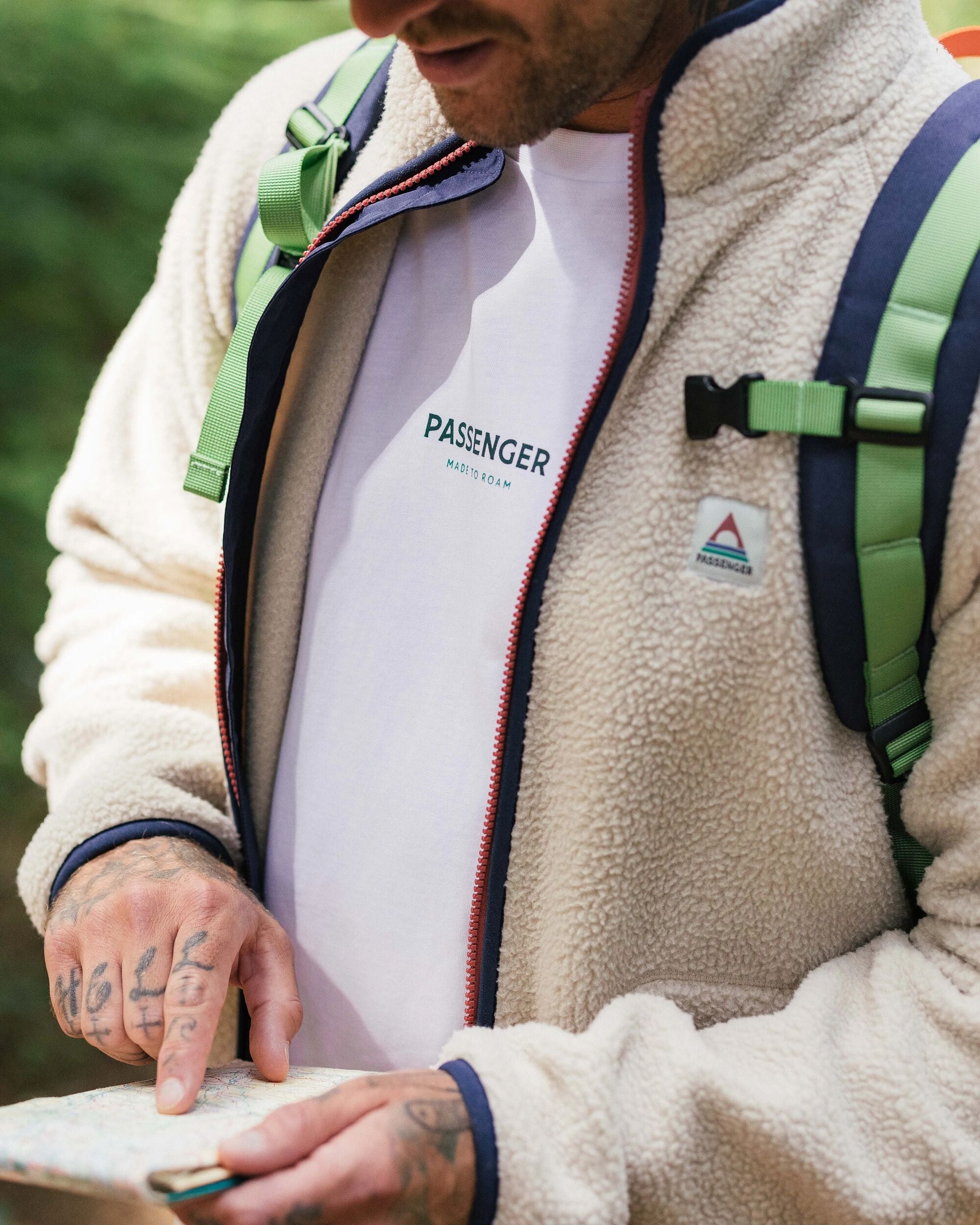 Tripper 2.0 Full Zip Recycled Sherpa Fleece - Oatmeal - Lifestyle