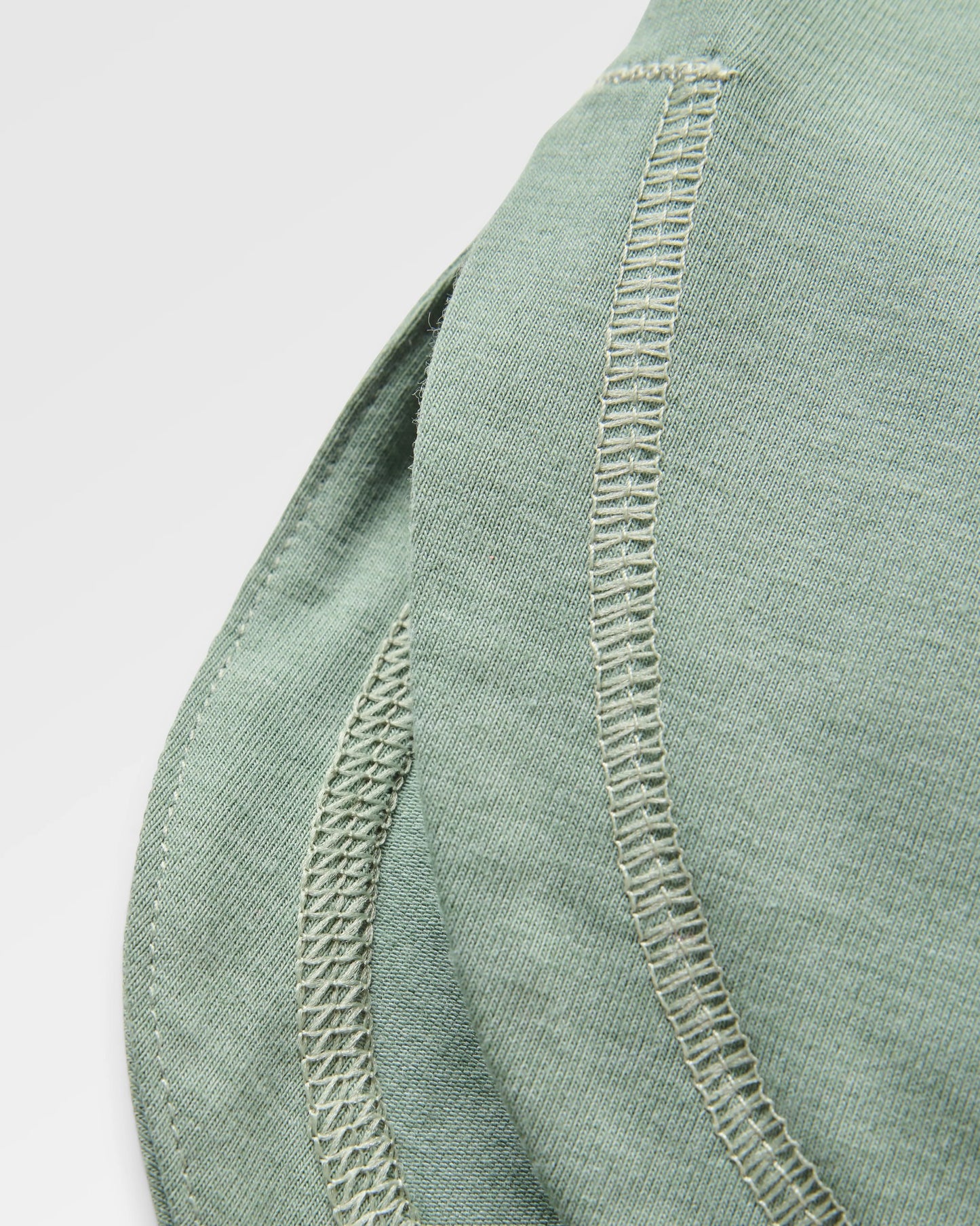 Roamscreen UPF50 Women's LS T-Shirt - Pistachio - Flatlay