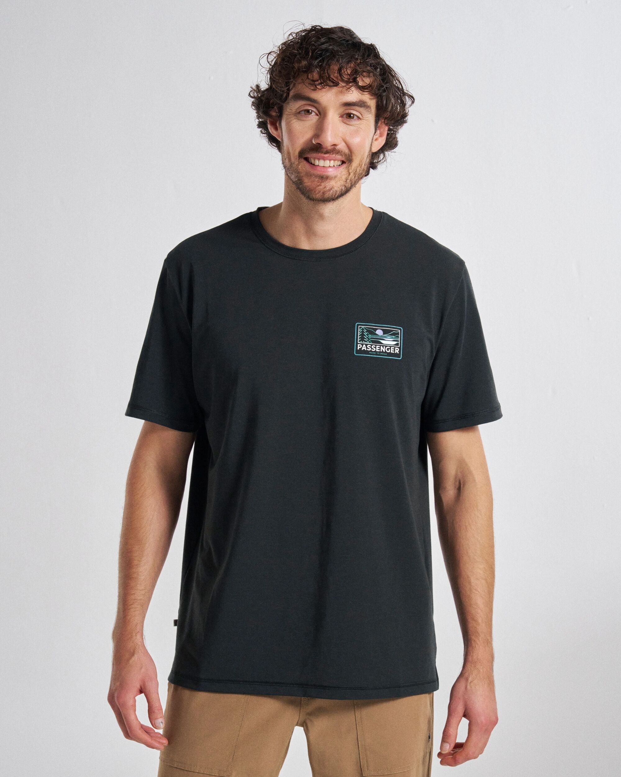 Roamer Men's Recycled Active T-Shirt - Black - Studio Model