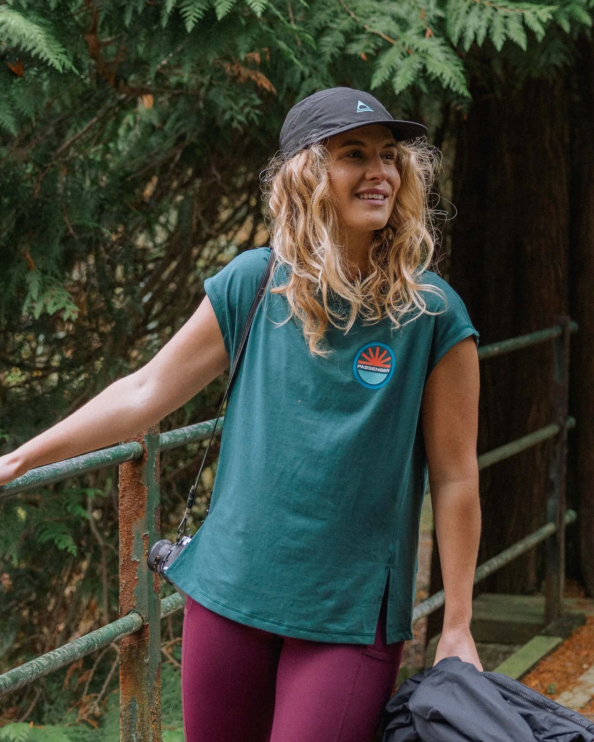 Chase The Light Drirelease® Active T-Shirt - Deep Ocean - Lifestyle