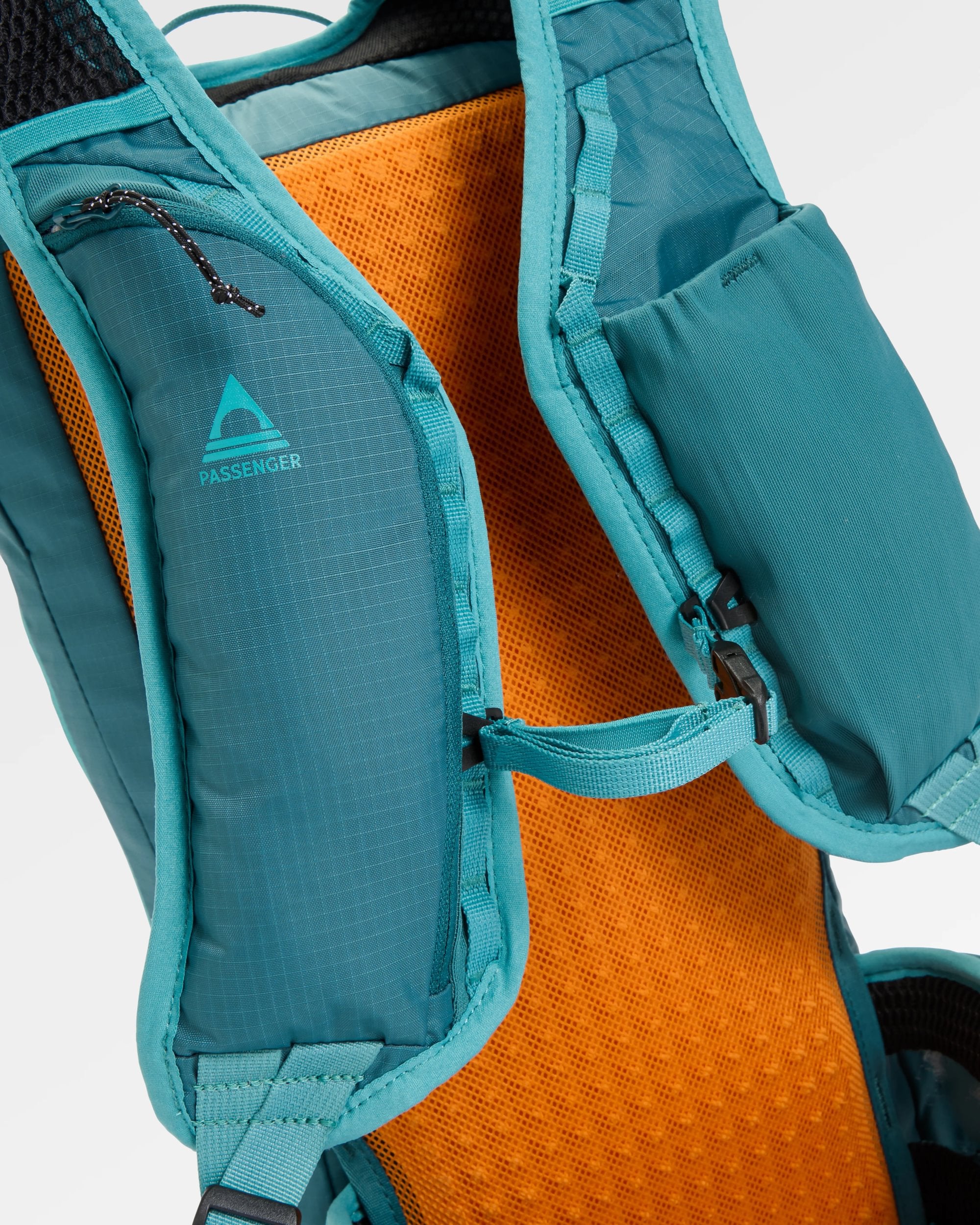 Ridescape 10 Backpack - Mediterranean - Flatlay