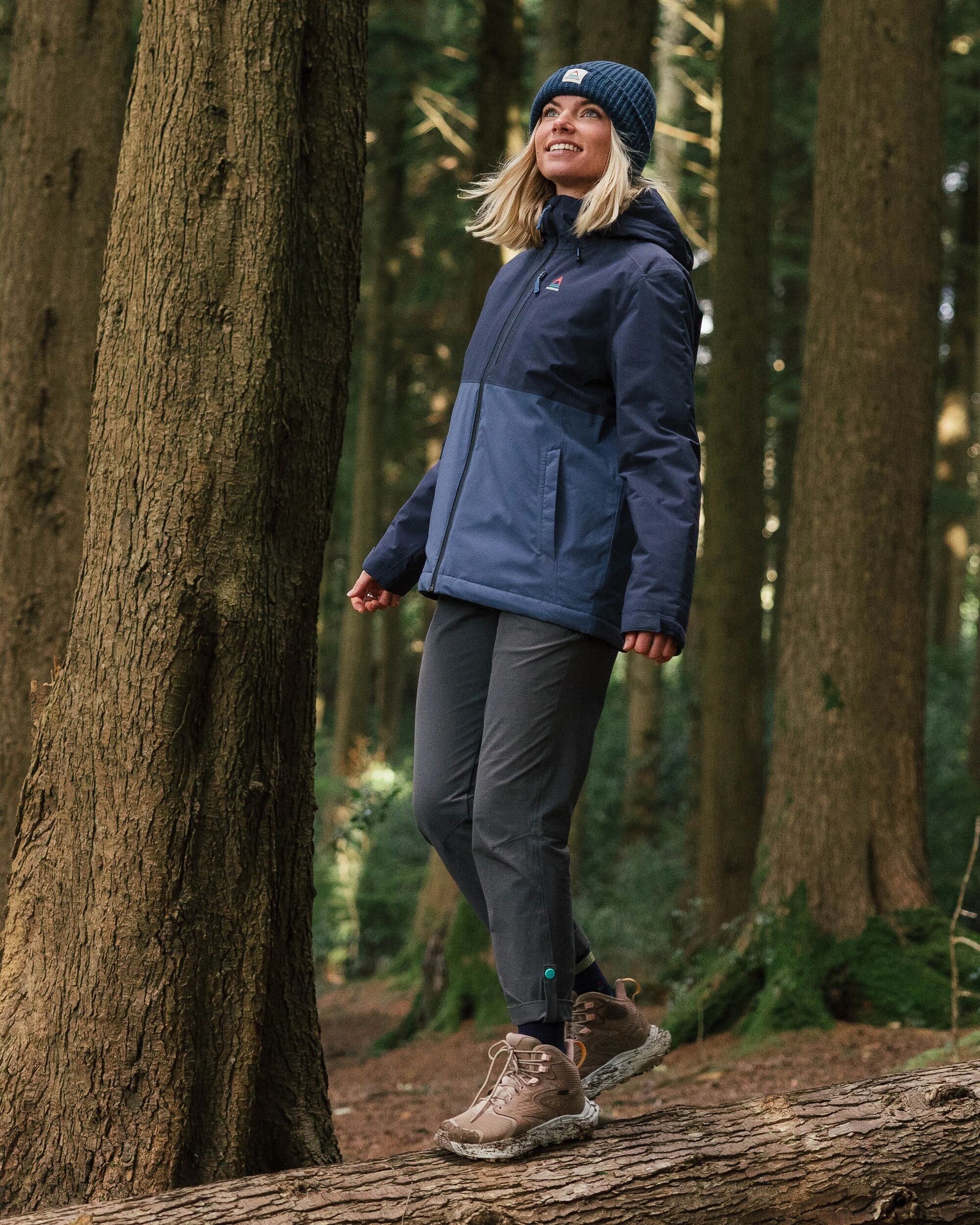 365 Trail Roll Up Trouser - Charcoal - Lifestyle