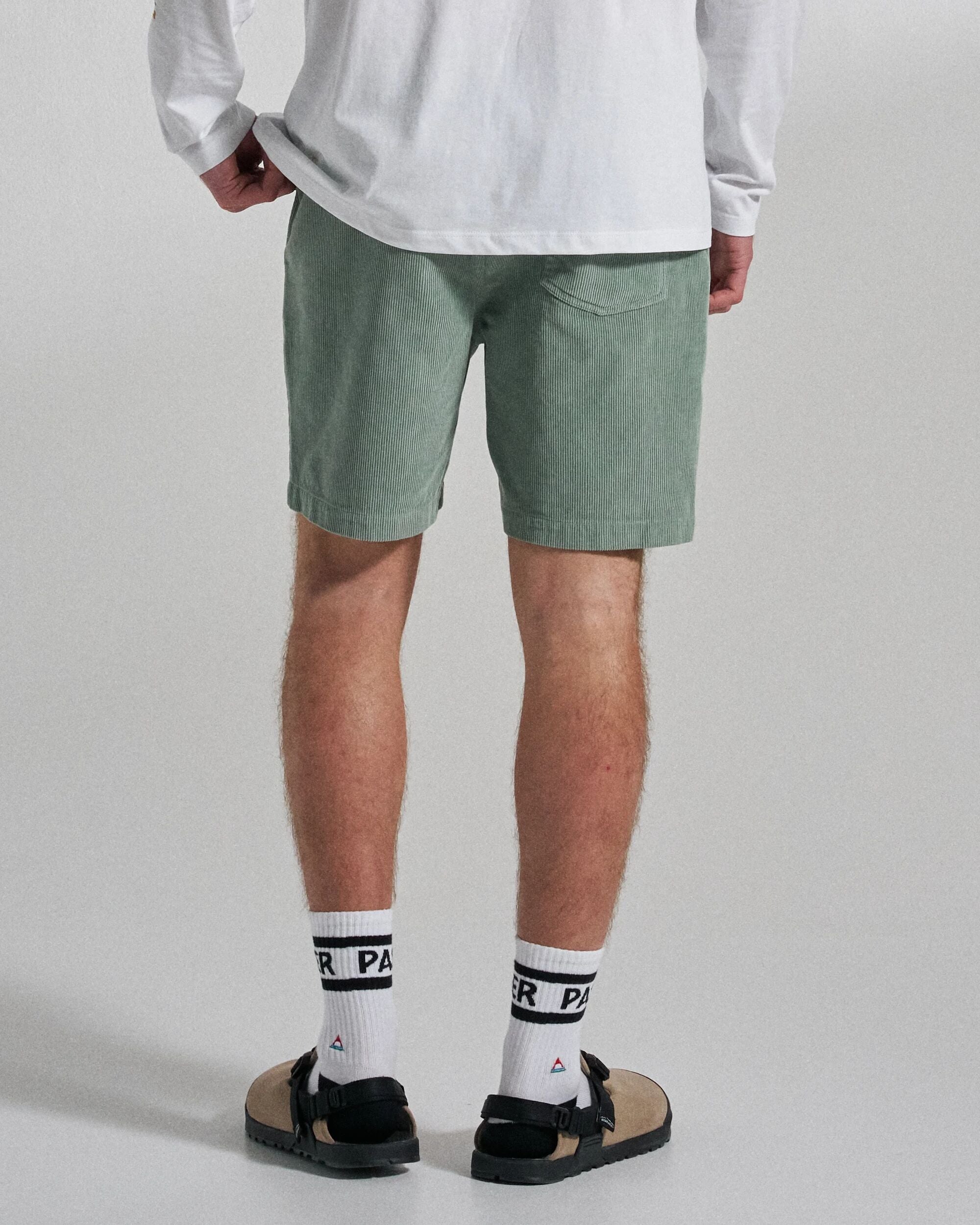 Drifter Cord Short - Pistachio - Studio Model