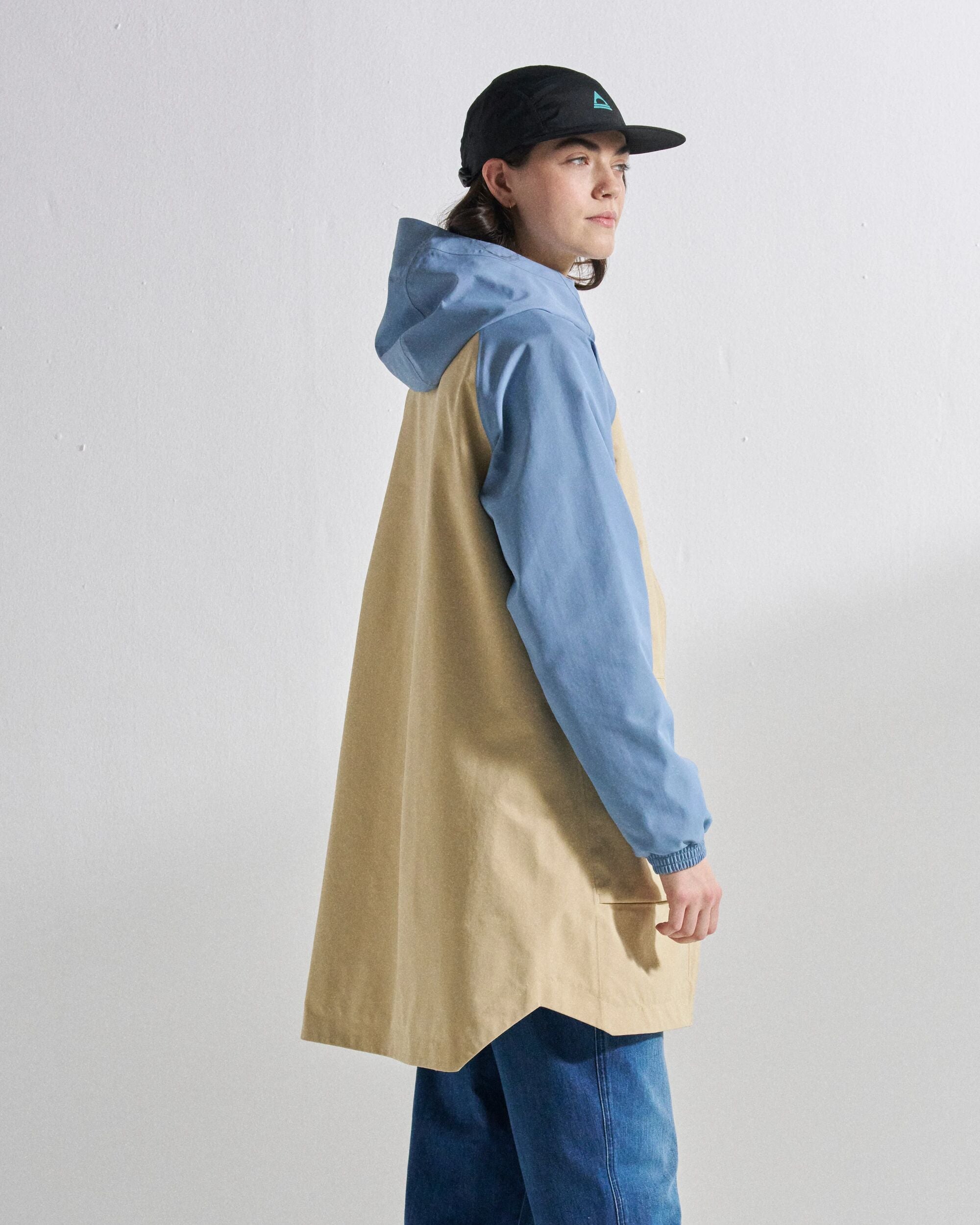 Serein Waterproof Jacket - Faded Denim/Desert - Studio Model