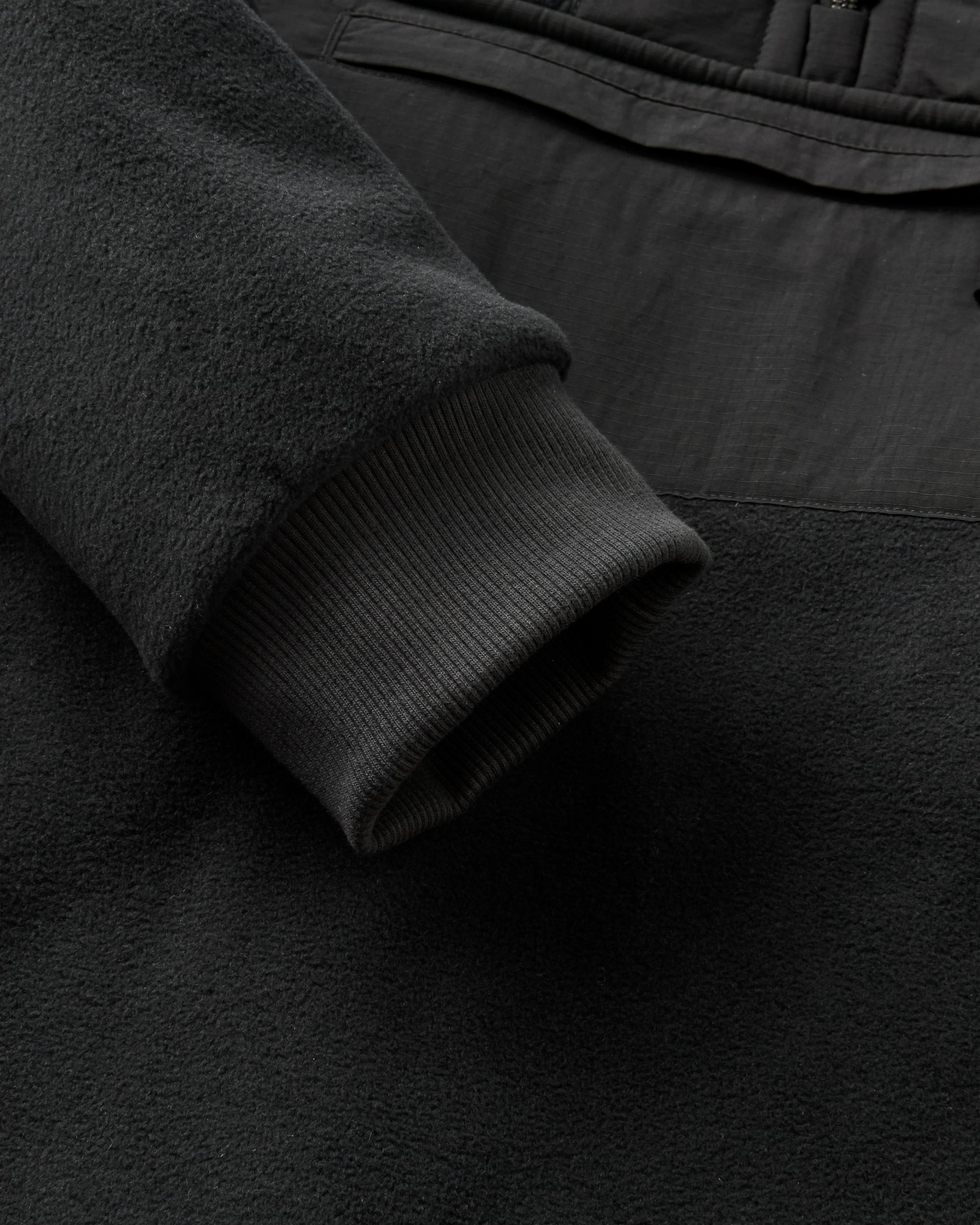 Woodland Hooded 1/2 Zip Polartec® Fleece - Black - Flatlay