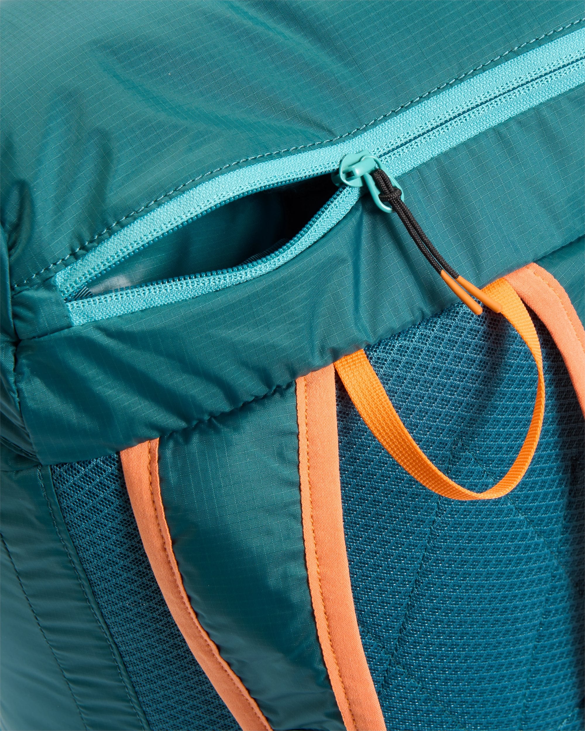 Travelscape Light Backpack - Mediterranean/ Ocean Teal - Flatlay